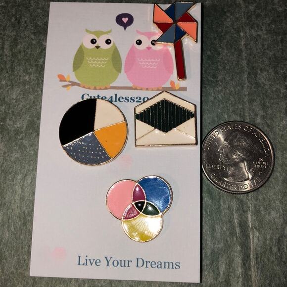 4 Piece Pin Set Brooch Envelope Spinner - Picture 1 of 2